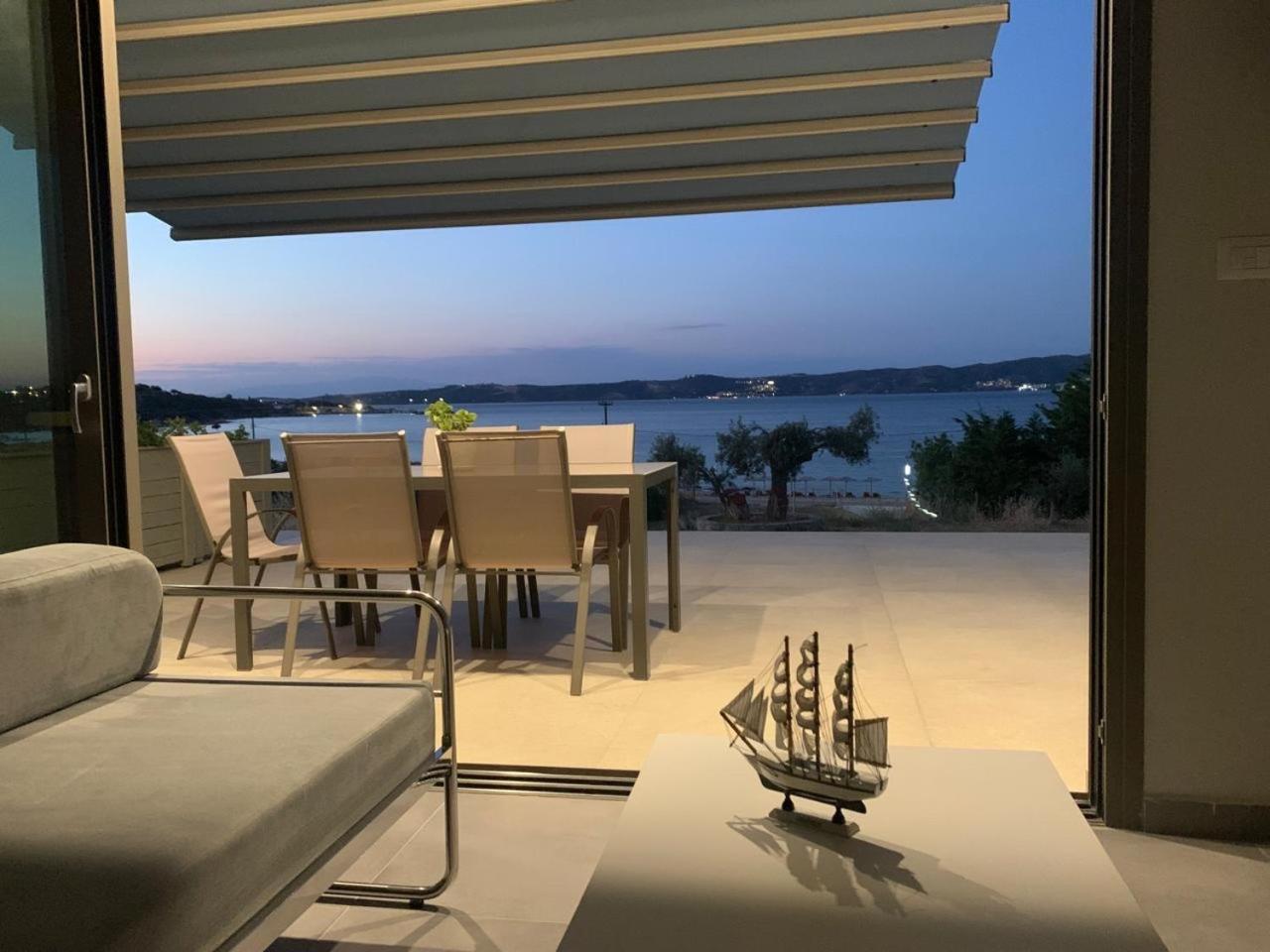 υπόσκαφα Cave Concept Apartment Amolianí